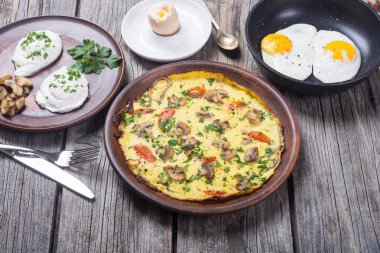 Çeşitli yumurta pişirme