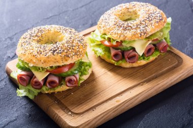 Simit jambon ile 