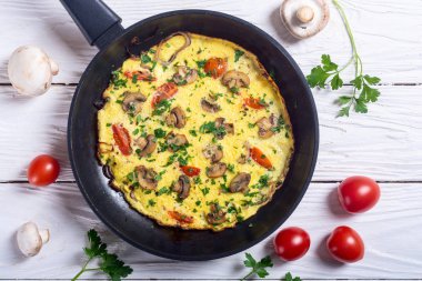 mantarlı omlet