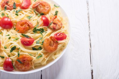 spagetti karides ile