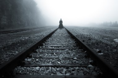 korku sahnesi korkunç bir kadın