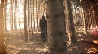 korku sahnesi korkunç bir kadın