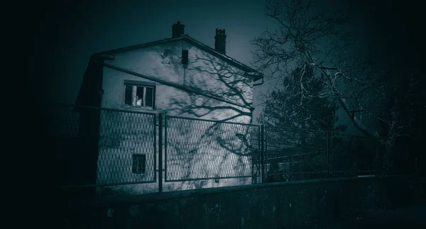 Casa Terror Abandonada Por Noche — Foto de Stock