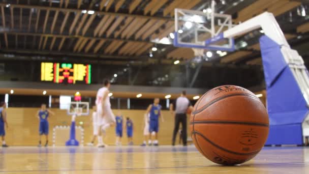 Basketbal Wedstrijd Gratis Thows — Stockvideo