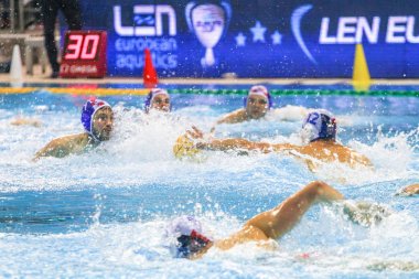 Rijeka, Hırvatistan 7 Nisan: Len su topu Europa Cup, erkekler süper Finali, Rijeka (Cro). Hırvatistan WINS epik maç, 7 Nisan 2013 yılında Rijeka üzerinde Sırbistan'a karşı