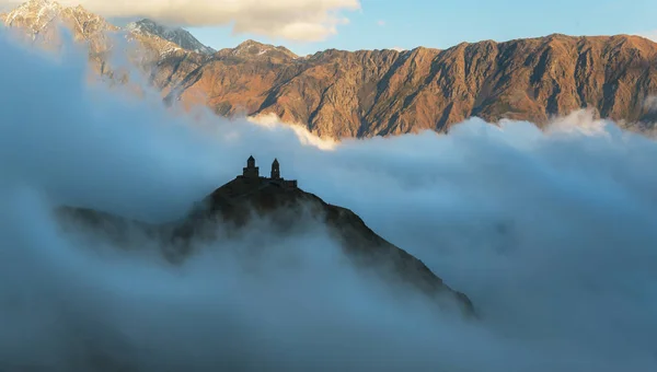 Chiesa tra le nuvole — Foto Stock