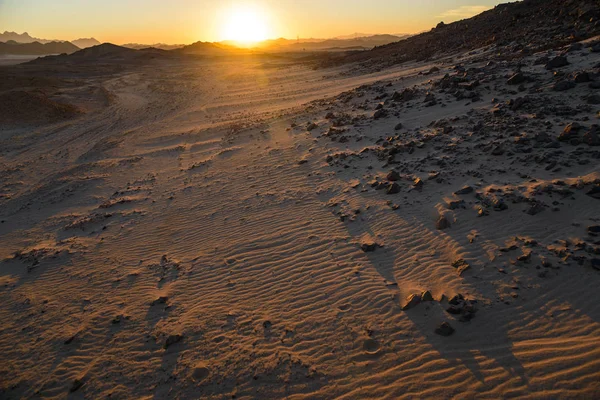 Escena del amanecer en el desierto — Foto de Stock