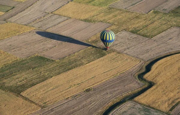 Aterrizaje en globo aerostático —  Fotos de Stock