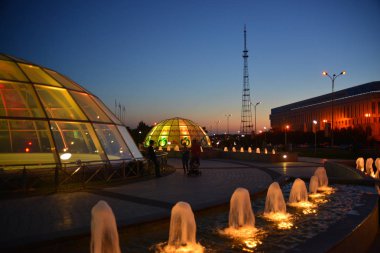 Almatı - gece çekimi