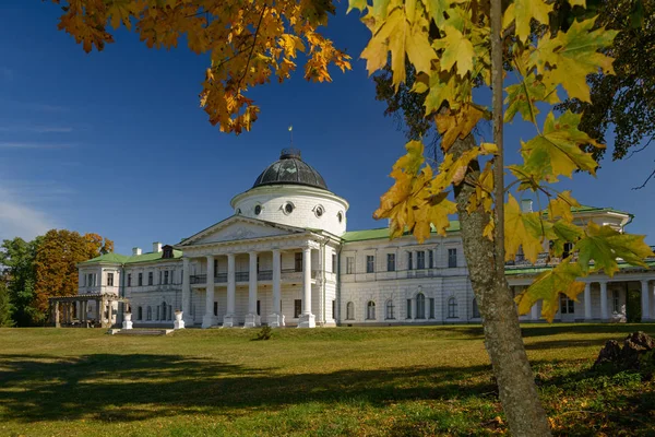 Herbstsaison in Katschanowka — Stockfoto