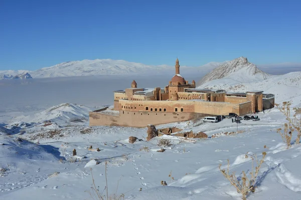 Ishak Pasha Palace in winter — Stock Photo, Image