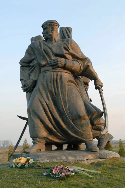 Denkmal für tote Kosaken - berestechko — Stockfoto