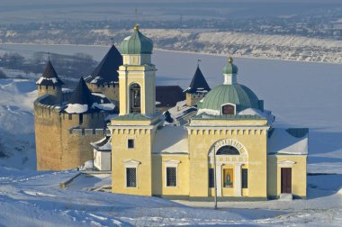 Alexander Nevsky Kilisesi ve Khotyn Kalesi 