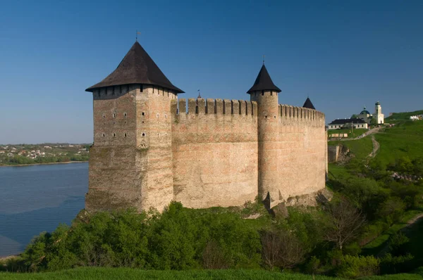 Khotyn fortress and Dniester — Stock Photo, Image