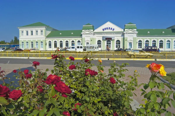 Railway station building in Berdyansk — ストック写真