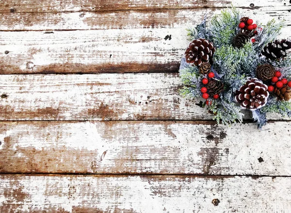 Χριστουγεννιάτικο Στεφάνι Λευκό Ρουστίκ Ξύλινο Φόντο Copy Space — Φωτογραφία Αρχείου