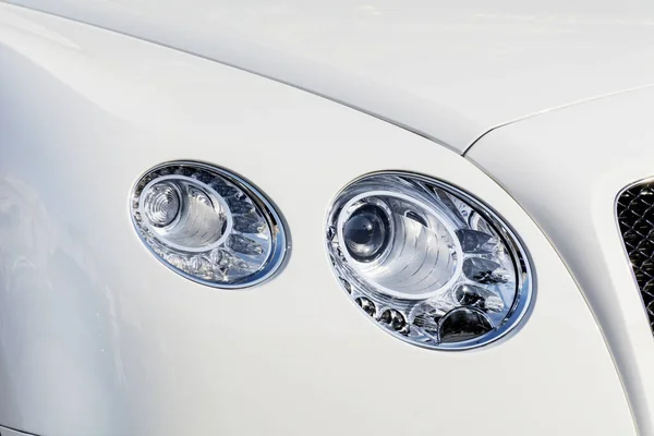 Luz Trasera Coche Blanco Moderno — Foto de Stock