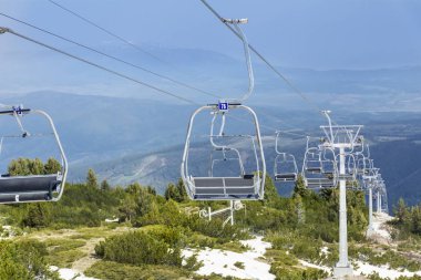 Bulgaristan 'ın Kış Dağlarındaki Cableway Gondolu 