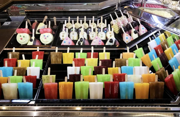 Frutado Sorvete Varas Congelador Italiano Gelateria — Fotografia de Stock