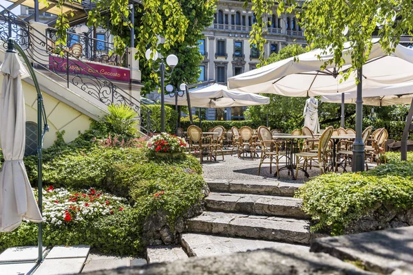 Como Italia Julio 2019 Acogedor Restaurante Aire Libre Con Mesas — Foto de Stock