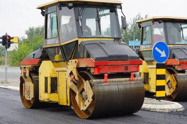 Yol Silindirler inşaat makinaları