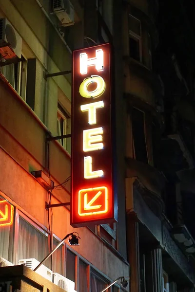Hotel neonový nápis — Stock fotografie