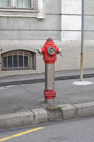 Vodní hydrant potrubí — Stock fotografie