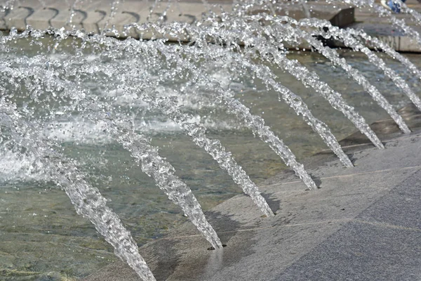 Vodní fontána jet — Stock fotografie