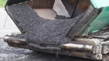 Yol asfalt yüzey çalışmaları