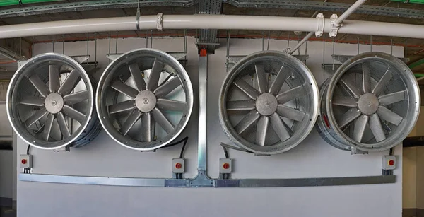 Τέσσερις ventilations ανεμιστήρας αέρα — Φωτογραφία Αρχείου