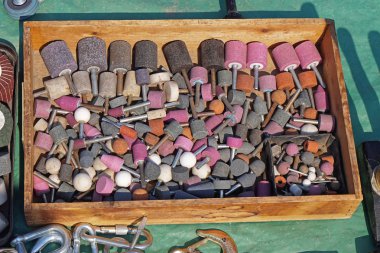 Değirmen taşı parçaları