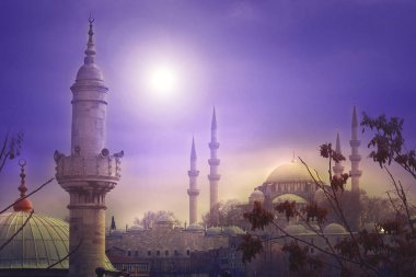Güneş batmadan etkileyici Süleymaniye Camii yanındaki. bir Sinan, görkemli imparatorluk geçmişi hatırlatan en ünlü mimari başarılar          