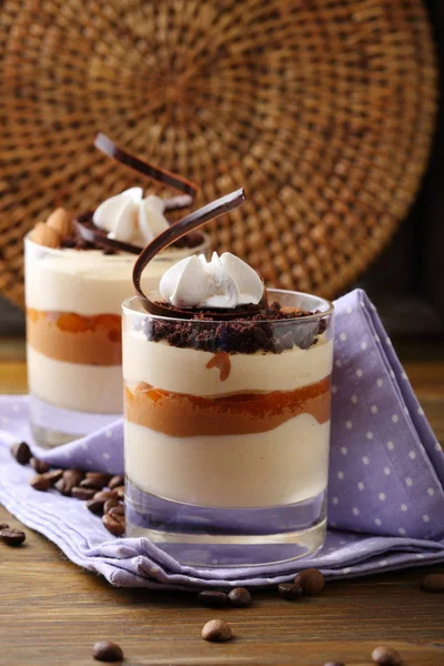 Dessert with coffee and whipped cream — Stock Photo, Image