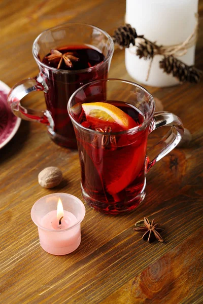 Hot mulled wine with spices — Stock Photo, Image