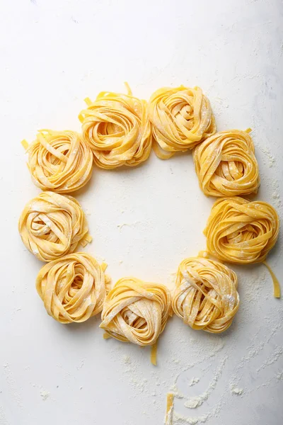 Making raw pasta — Stock Photo, Image