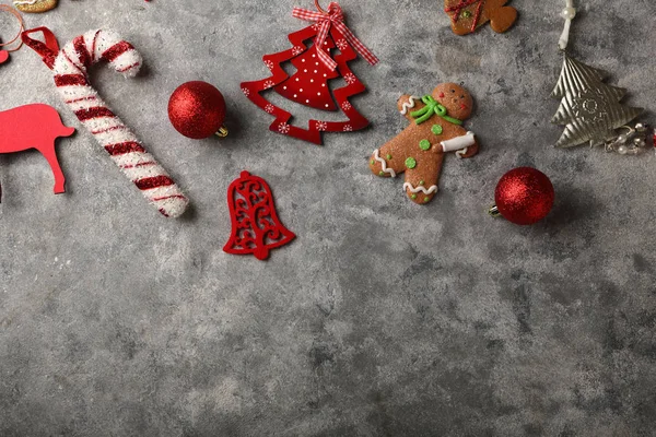 Holiday xmas bakgrund med dekorationer — Stockfoto
