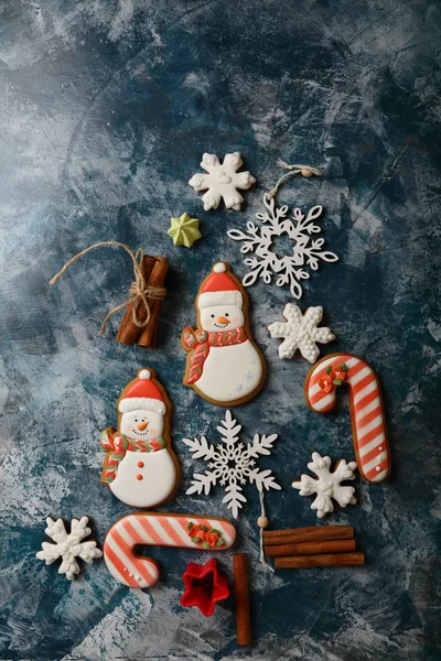 Holiday julgran bakgrund med cookies — Stockfoto