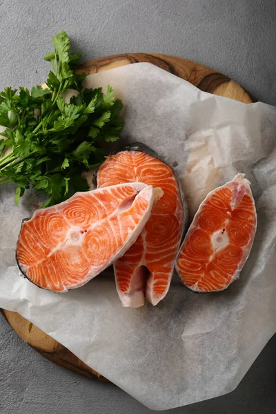 Bifes de salmão de peixe cru — Fotografia de Stock