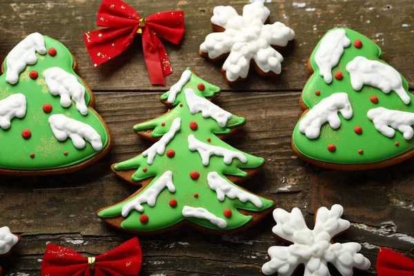 Nowy rok zielone drzewo plików cookie — Zdjęcie stockowe