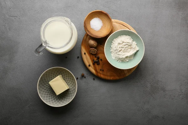 Bechamelsaus witte saus ingrediënten — Stockfoto