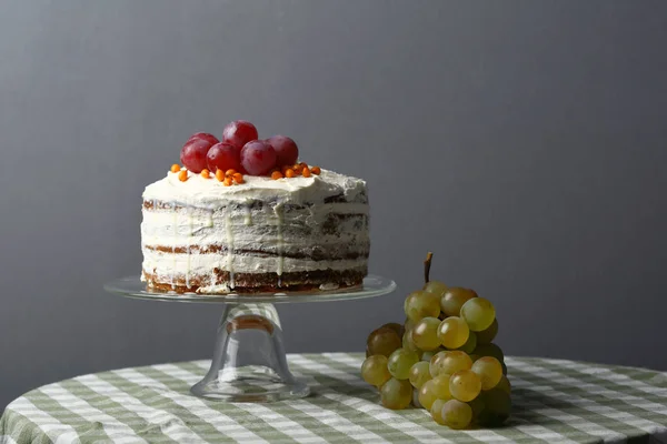 Zoete cake met fruit — Stockfoto