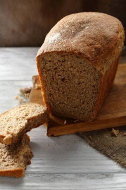 Gemide rustik çavdar ekmek