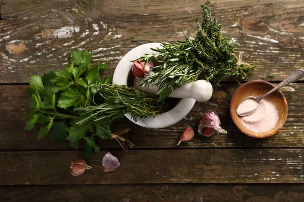 Rosemary, pink salt and other seasoning — Stock Photo, Image