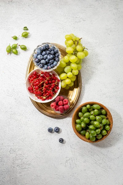 Summer Berries Green Grapes — Stock Photo, Image