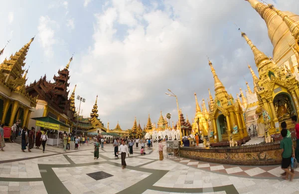 Shwedagon Pagoda, Yangon, Myanmar — Stock fotografie