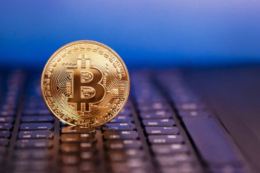 Sol fotoğrafları altın bitcoin olduğunu