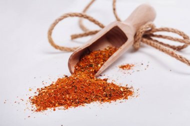 kara biber, otlar, biber, köri ve karanfil tavuk için katkı maddeleri ile baharat