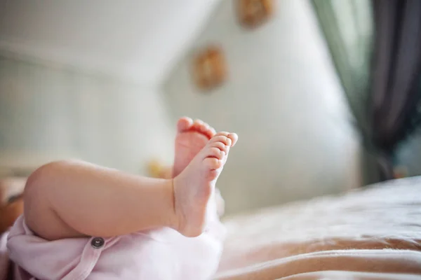 Baby Lays Warm Room Costume — Stock Photo, Image