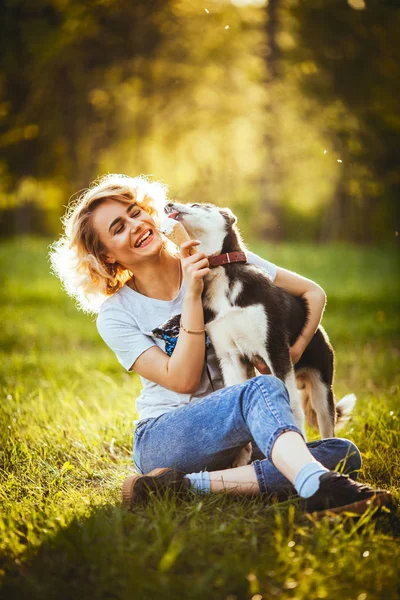 Husky Black White Color Eating Ice Cream Hands Girl Jeans — Stock Photo, Image