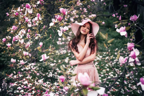 Spring Portrait Girl Flowers — Stockfoto